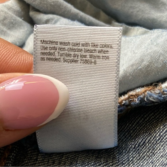 A.N.A. Blue Distressed Jeans - Picture 7 of 8